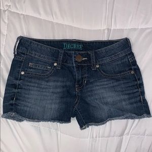 Decree Jean Shorts